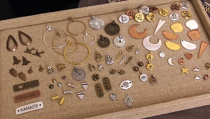 Beadaholique Live Class: How to Create a Boutique Look with Artisan Brands