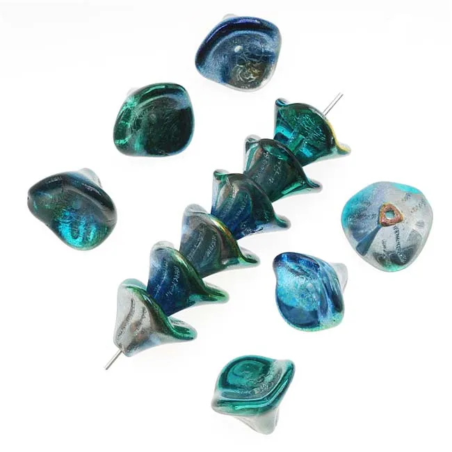 Czech Glass Beads Three Petal Flower 12mm Iris Green (12 pcs)