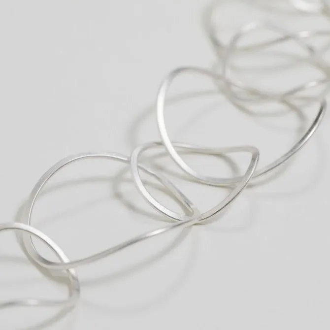 Wavy Chain necklace